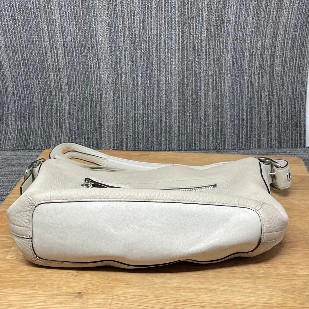 Coach Legacy Hobo Bag Womens Medium Cream Pebble Leather Tassel F04S-1429 Duffel